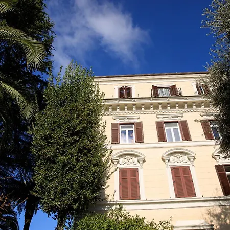 Guest house Gaestehaus Deutscher Orden 4*
