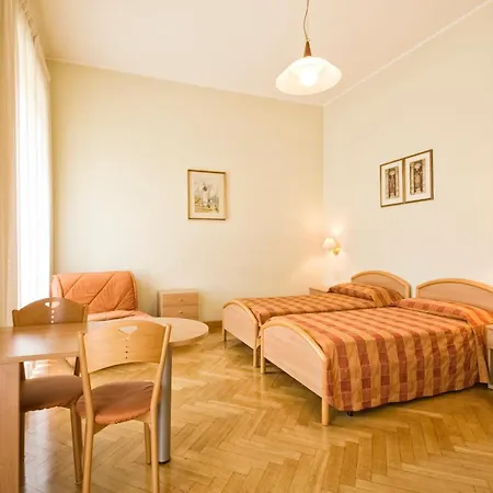 ゲストハウス Gaestehaus Deutscher Orden 4*